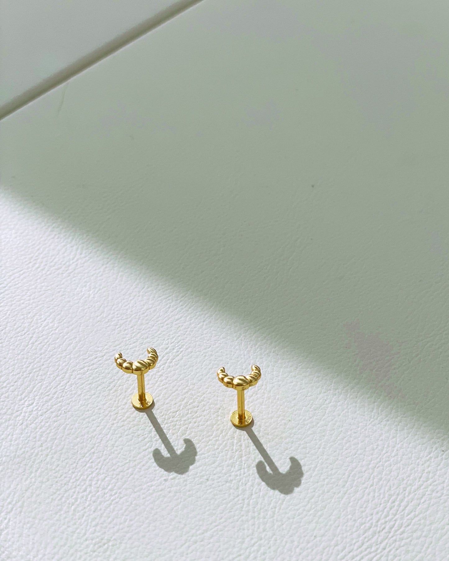 "Le Croissant" 14K Yellow Plated Cartilage Piercing Flatback Nap Earring